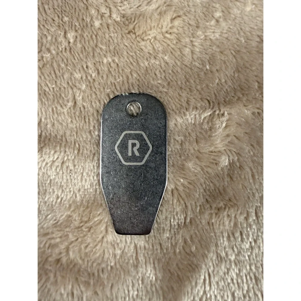 Ridge The KeyCase Eucalyptus Key Organizer Holder Compact Keychain New in Box